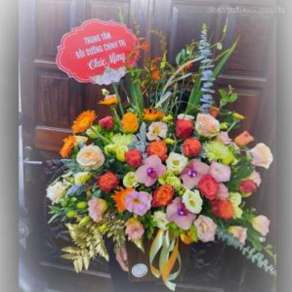 Giỏ hoa sinh nhật sang trọng BNG562